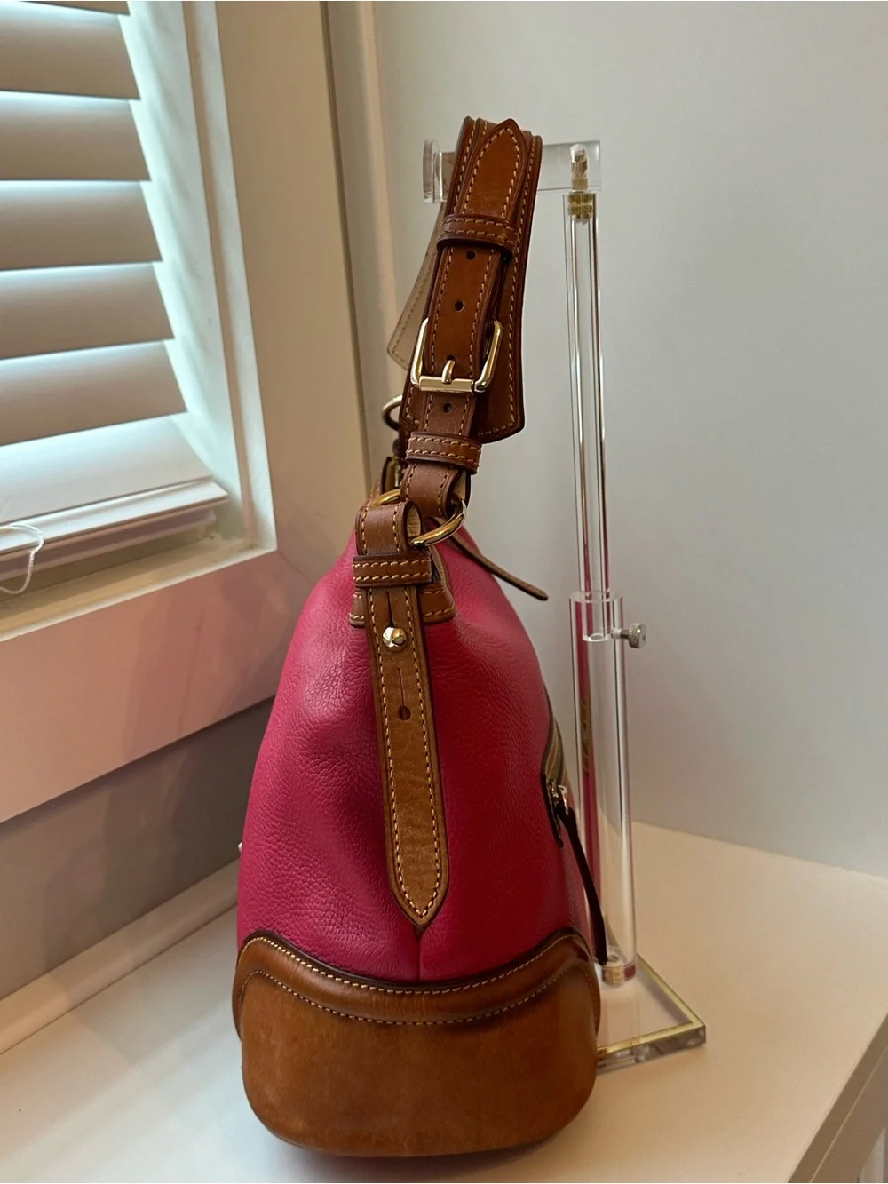 Dooney & Bourke Pink Pebble Grain Leather Hobo Bag. J2738732